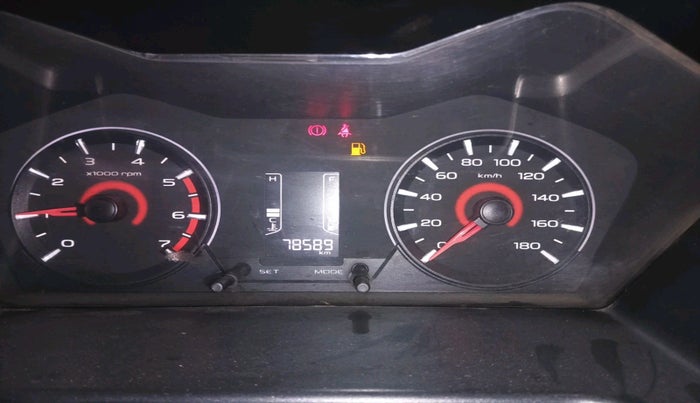 2016 Mahindra Kuv100 K6 D 5 STR, Diesel, Manual, 78,589 km, interior