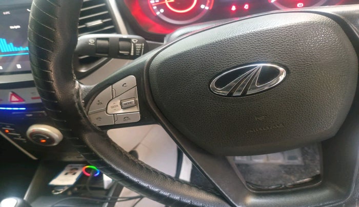 2021 Mahindra XUV300 W6 1.2 PETROL AMT, Petrol, Automatic, 67,534 km, interior