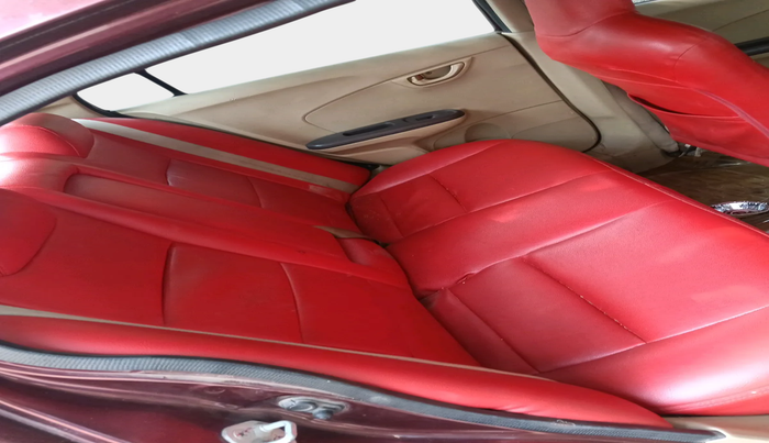 2013 Honda Amaze 1.2L I-VTEC S, Petrol, Manual, 1,79,530 km, interior