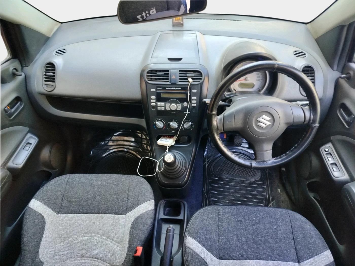 2012 Maruti Ritz LXI, Petrol, Manual, 30,665 km, interior