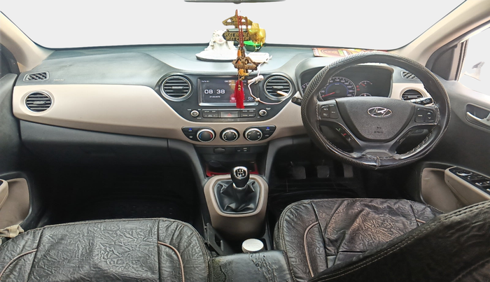 2017 Hyundai Grand i10 SPORTZ (O) 1.2 KAPPA VTVT, Petrol, Manual, 1,10,185 km, interior