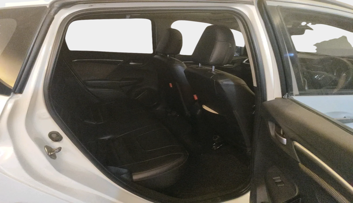 2017 Honda WR-V 1.5L I-DTEC VX MT, Diesel, Manual, 1,94,677 km, interior