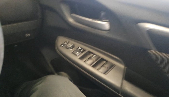 2017 Honda WR-V 1.5L I-DTEC VX MT, Diesel, Manual, 1,94,677 km, interior