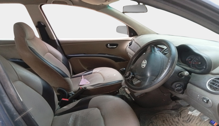 2011 Hyundai i10 MAGNA 1.2, Petrol, Manual, 91,890 km, interior