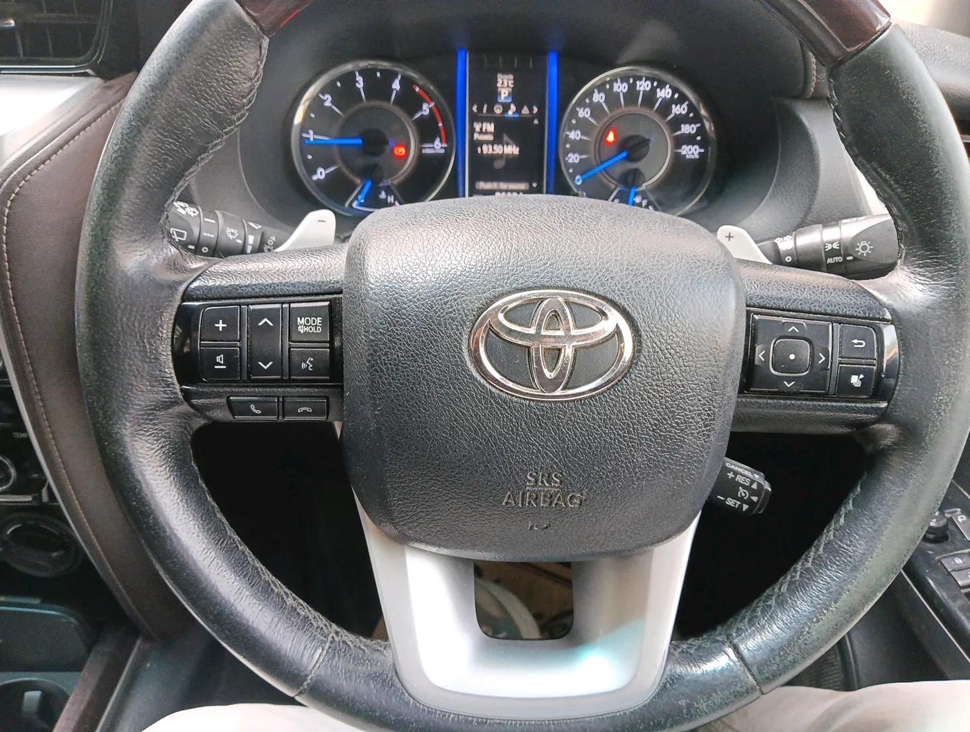 2017 Toyota Fortuner 2.8 4X2 AT, Diesel, Automatic, 86,611 km, interior