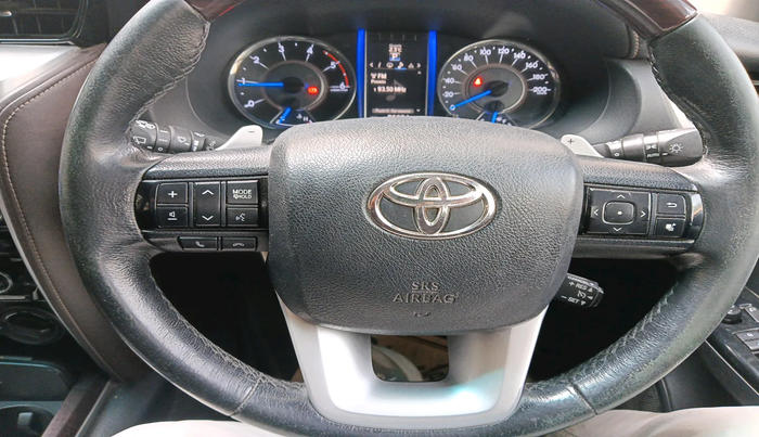 2017 Toyota Fortuner 2.8 4X2 AT, Diesel, Automatic, 86,611 km, interior