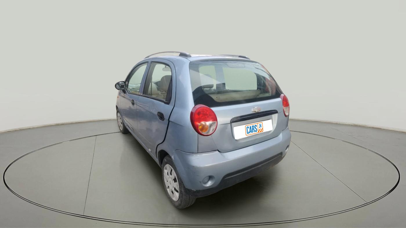 2011 Chevrolet Spark LT 1.0, CNG, Manual, 1,06,605 km, exterior