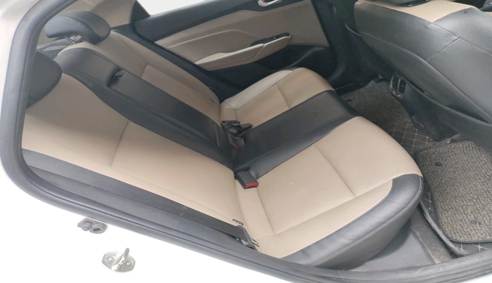 2018 Hyundai Verna 1.6 VTVT SX O, Petrol, Manual, 30,195 km, interior