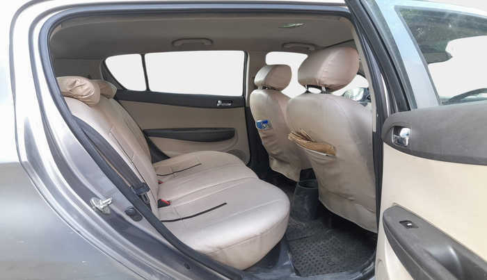 2013 Hyundai i20 SPORTZ 1.4 CRDI, Diesel, Manual, 88,165 km, interior