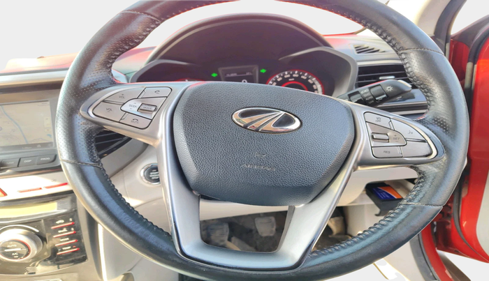 2019 Mahindra XUV300 W8 (O) 1.5 DIESEL, Diesel, Manual, 89,237 km, interior