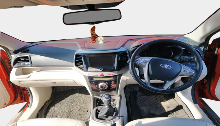 2019 Mahindra XUV300 W8 (O) 1.5 DIESEL, Diesel, Manual, 89,237 km, interior