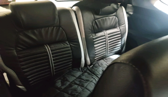 2017 Honda BR-V 1.5L I-VTEC S, Petrol, Manual, 1,04,545 km, interior