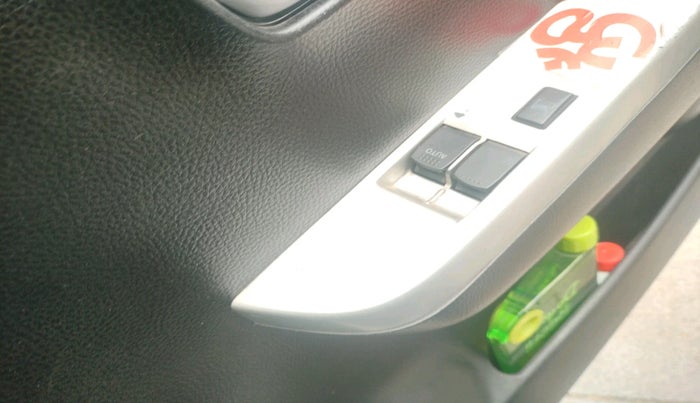 2015 Maruti Wagon R 1.0 LXI CNG, Petrol, Manual, 99,402 km, interior