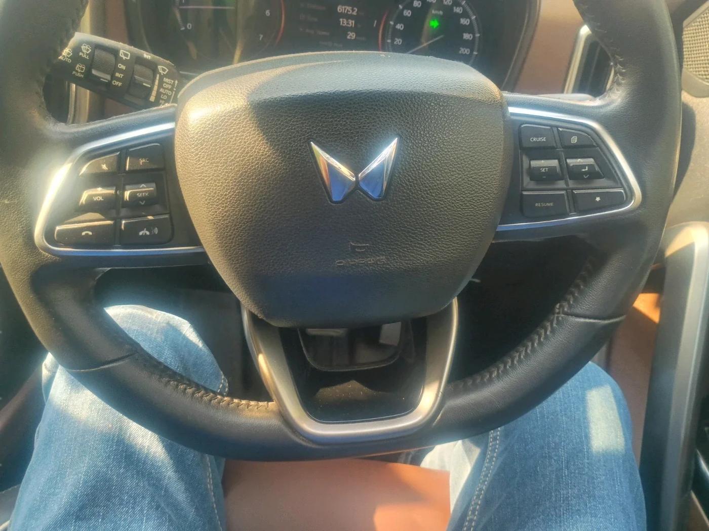 2022 Mahindra SCORPIO-N Z8 PETROL AT 7 STR, Petrol, Automatic, 1,07,355 km, interior