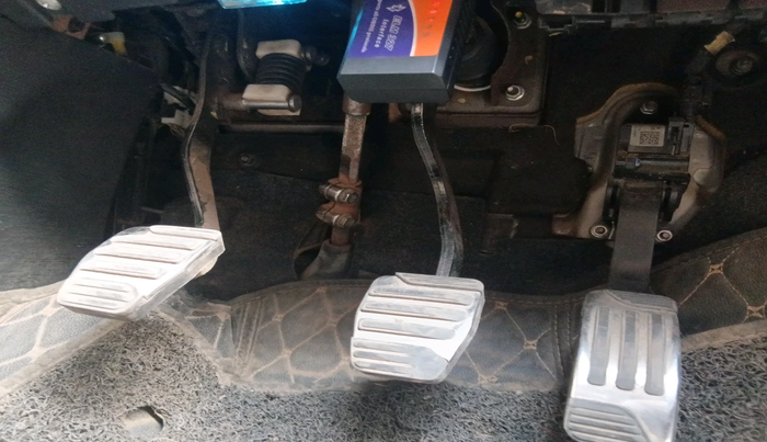 2018 Mahindra XUV500 W11, Diesel, Manual, 78,053 km, interior