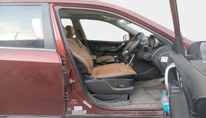 2018 Mahindra XUV500 W11, Diesel, Manual, 78,053 km, interior