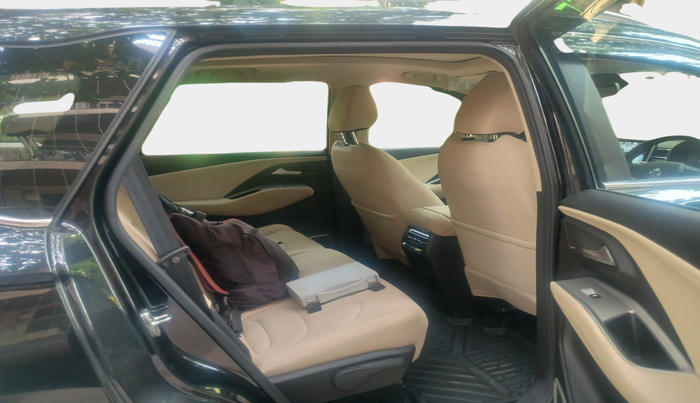 2025 MG HECTOR SHARP PRO 1.5 PETROL TURBO CVT PETROL, Petrol, Automatic, 5,402 km, interior