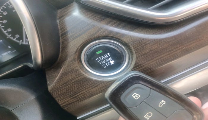 2021 Tata Harrier XZ PLUS 2.0L, Diesel, Manual, 70,065 km, interior