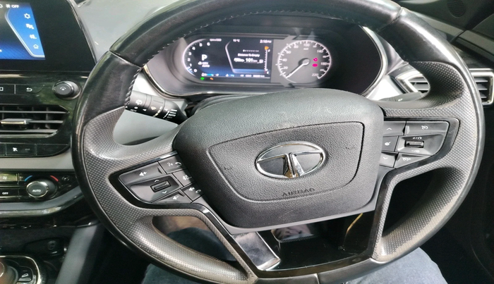 2022 Tata Safari XZA PLUS, Diesel, Automatic, 38,209 km, interior
