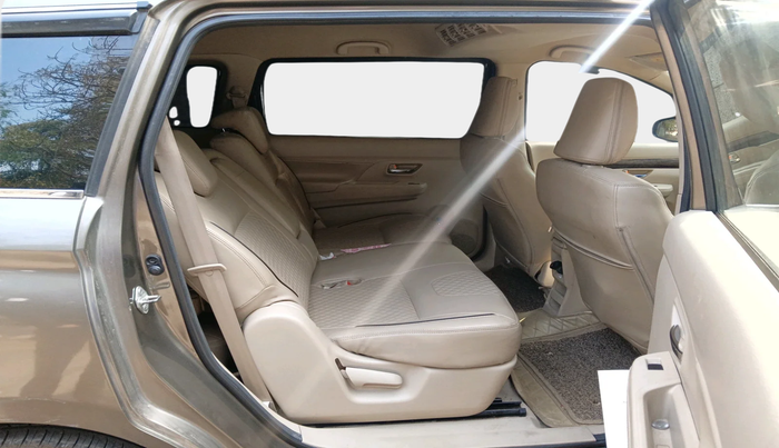 2019 Maruti Ertiga ZXI+ SHVS, Petrol, Manual, 1,10,568 km, interior