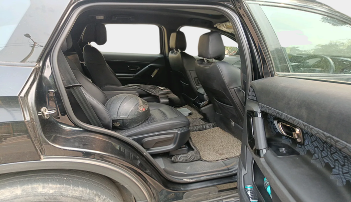 2023 Tata Safari XZA PLUS O 6STR DARK, Diesel, Automatic, 45,324 km, interior