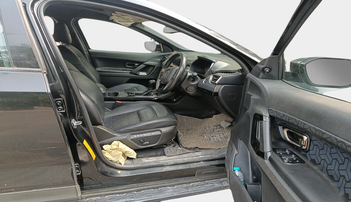 2023 Tata Safari XZA PLUS O 6STR DARK, Diesel, Automatic, 45,324 km, interior