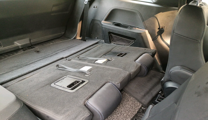 2023 Tata Safari XZA PLUS O 6STR DARK, Diesel, Automatic, 45,324 km, interior