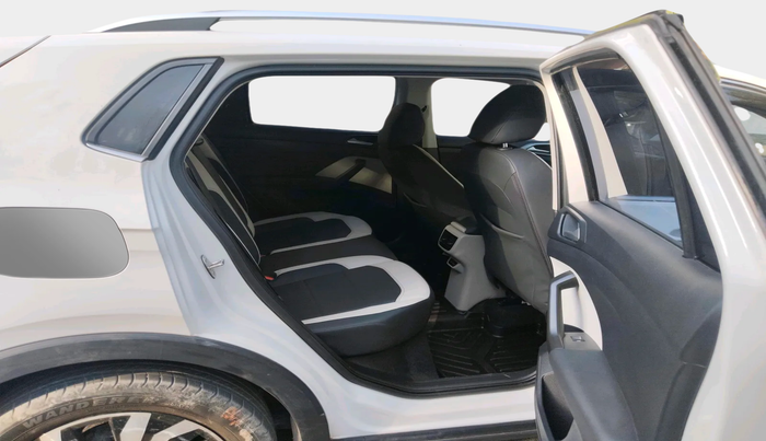 2024 Volkswagen TAIGUN GT PLUS 1.5 TSI DSG, Petrol, Automatic, 10,700 km, interior