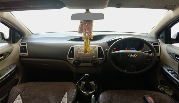 2011 Hyundai i20 MAGNA 1.2, Petrol, Manual, 85,871 km, interior