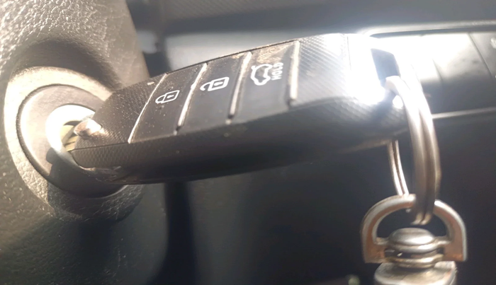 2023 KIA SONET HTK PLUS 1.2, Petrol, Manual, 22,318 km, interior