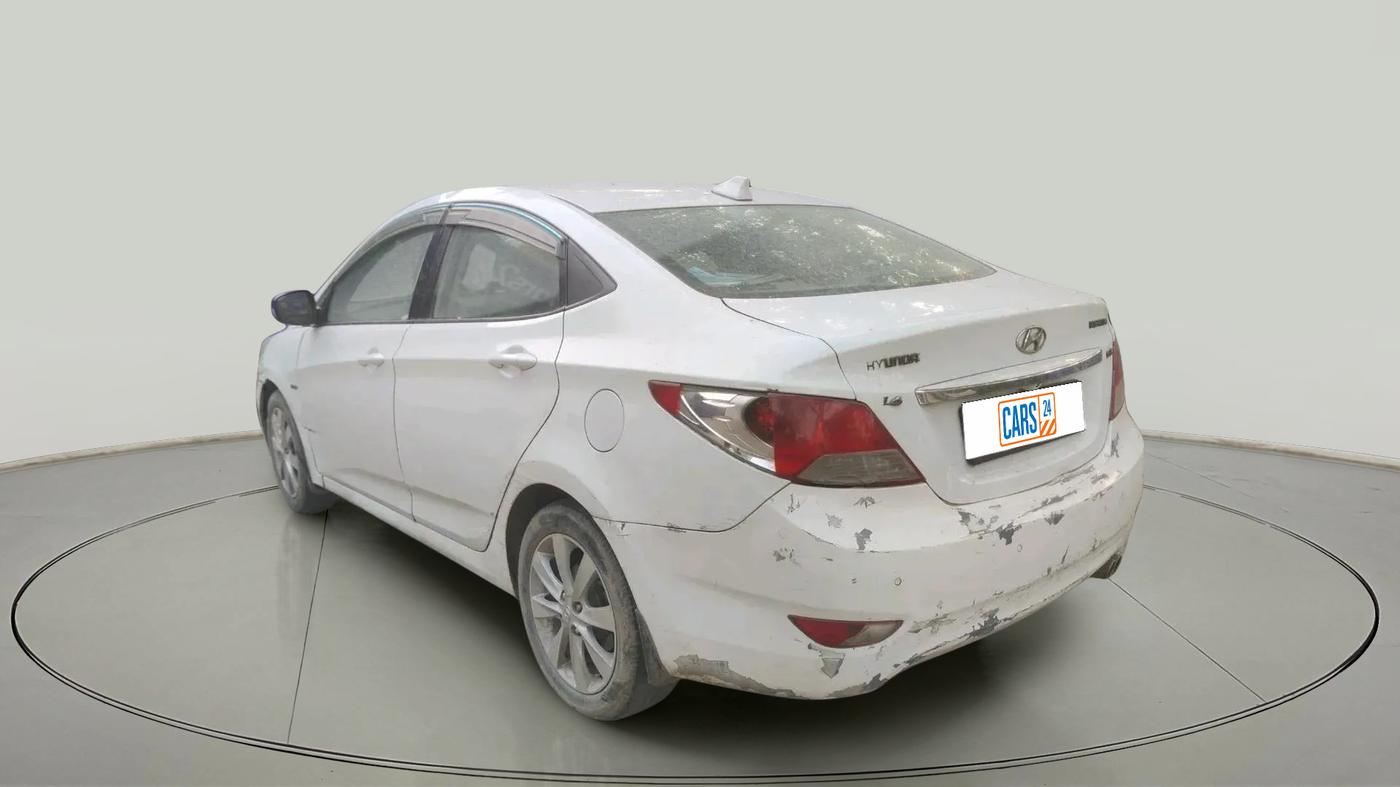 2011 Hyundai Verna FLUIDIC 1.6 VTVT SX, CNG, Manual, 1,01,809 km, exterior