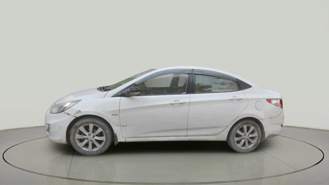 2011 Hyundai Verna FLUIDIC 1.6 VTVT SX, CNG, Manual, 1,01,809 km, exterior