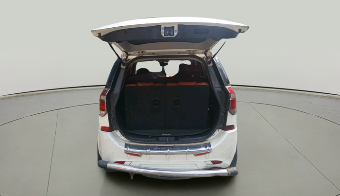 2018 Mahindra XUV500 W5, Diesel, Manual, 69,642 km, exterior