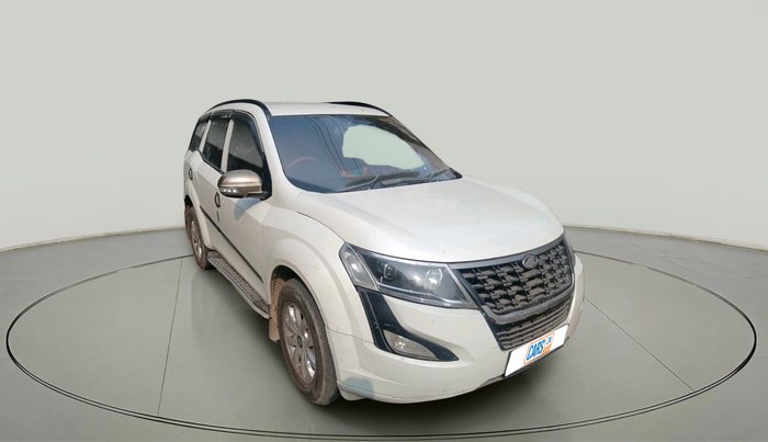 2018 Mahindra XUV500 W5, Diesel, Manual, 69,642 km, exterior