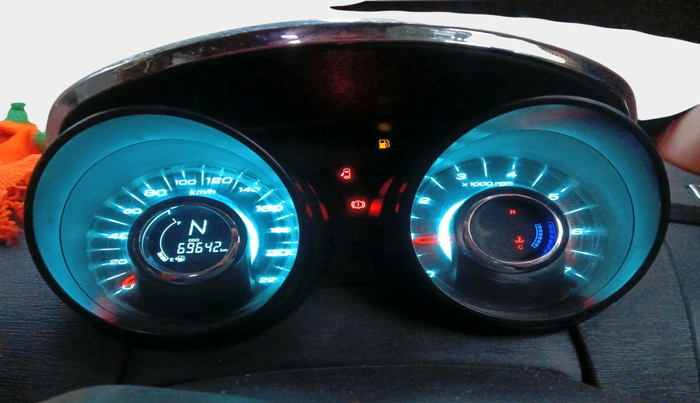 2018 Mahindra XUV500 W5, Diesel, Manual, 69,642 km, interior