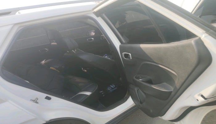 2021 Hyundai VENUE S+ 1.2, Petrol, Manual, 60,506 km, interior