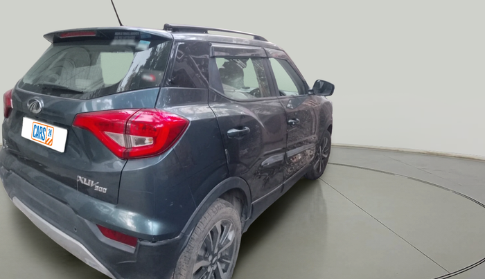 2021 Mahindra XUV300 W8 (O) 1.2 PETROL AMT, Petrol, Automatic, 8,128 km, exterior