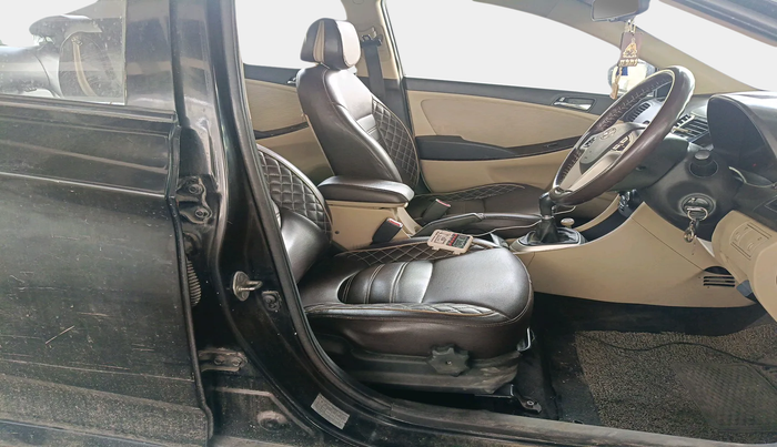 2013 Hyundai Verna FLUIDIC 1.6 VTVT SX, Petrol, Manual, 92,043 km, interior