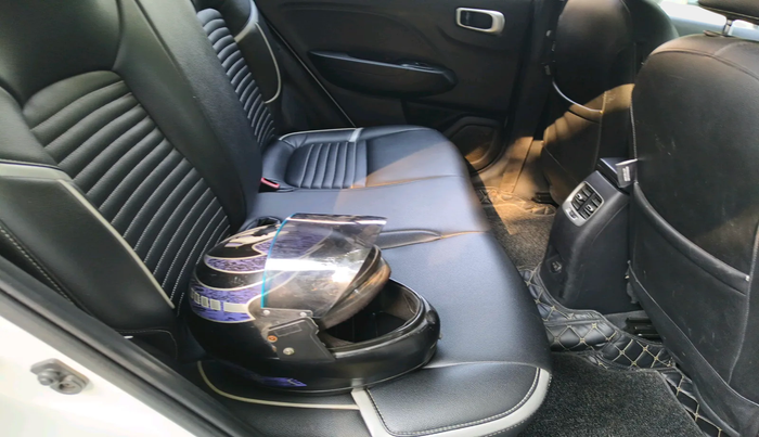 2021 Hyundai VENUE SX 1.0 TURBO, Petrol, Manual, 48,298 km, interior