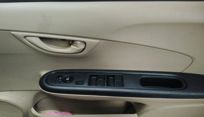 2017 Honda Amaze 1.2L I-VTEC S, Petrol, Manual, 1,15,000 km, interior