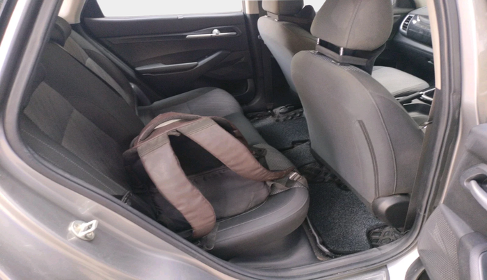 2020 KIA SELTOS HTK PLUS 1.5, Petrol, Manual, 44,407 km, interior