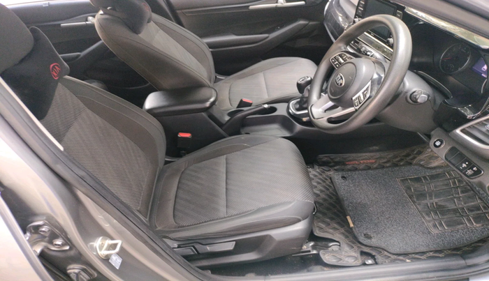 2020 KIA SELTOS HTK PLUS 1.5, Petrol, Manual, 44,407 km, interior