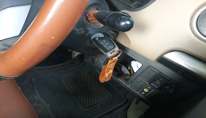 2015 Maruti Wagon R 1.0 LXI CNG, Petrol, Manual, 1,35,781 km, interior