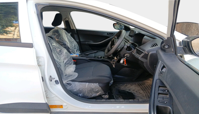 2024 Tata NEXON Smart Plus 1.2 Revotron 6 AMT, Petrol, Automatic, 8,861 km, interior