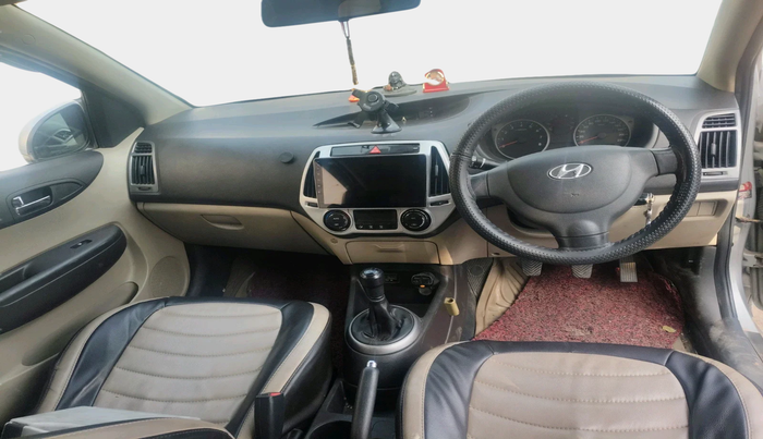 2013 Hyundai i20 MAGNA (O) 1.2, Petrol, Manual, 68,662 km, interior