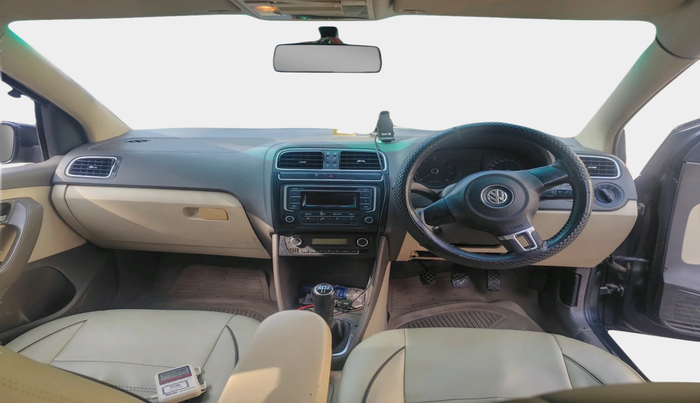 2011 Volkswagen Vento HIGHLINE 1.6 MPI, Petrol, Manual, 1,06,164 km, interior