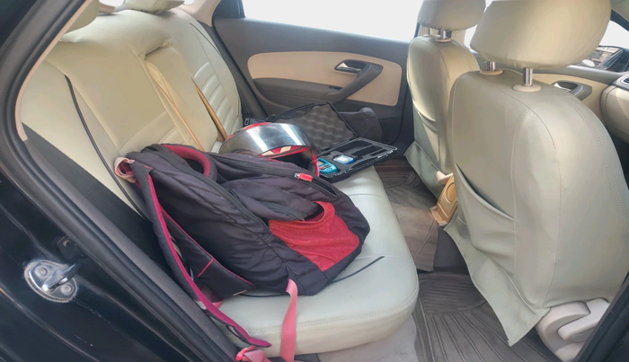 2011 Volkswagen Vento HIGHLINE 1.6 MPI, Petrol, Manual, 1,06,164 km, interior