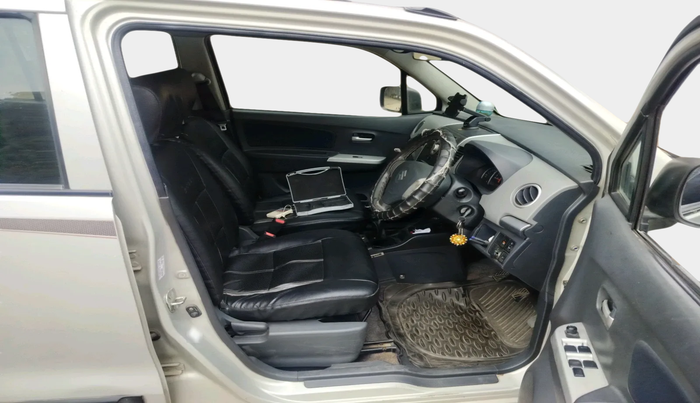 2011 Maruti Wagon R 1.0 VXI, Petrol, Manual, 1,55,680 km, interior