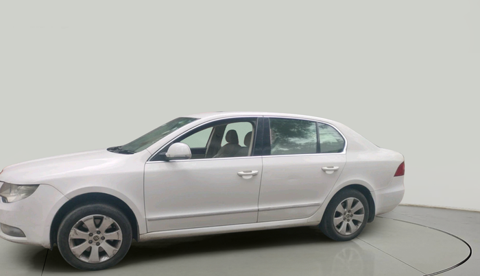 2013 Skoda Superb ELEGANCE 1.8 TSI AT, Petrol, Automatic, 1,17,075 km, exterior