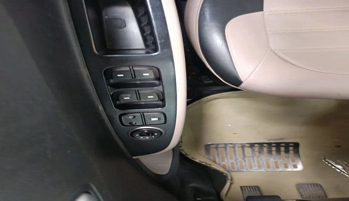 2017 Hyundai Grand i10 SPORTZ 1.2 KAPPA VTVT, Petrol, Manual, 40,684 km, interior